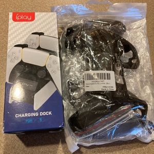 NWT PS5 controller charger & sleeves
